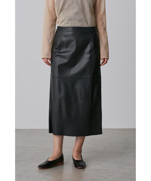 YLEVE(イレーヴ)の「YLEVE / GLOVE SHEEP LEATHER SKIRT(スカート・レディース・ブラック・2/0/1)」の2枚目の写真
