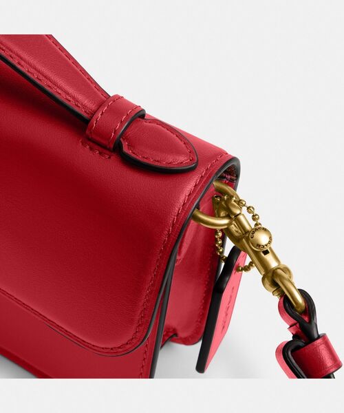 COACH(コーチ)の「エローラ トップ ハンドル クロスボディ バッグ(ショルダーバッグ・レディース・レッド系その他・ONE)」の11枚目の写真