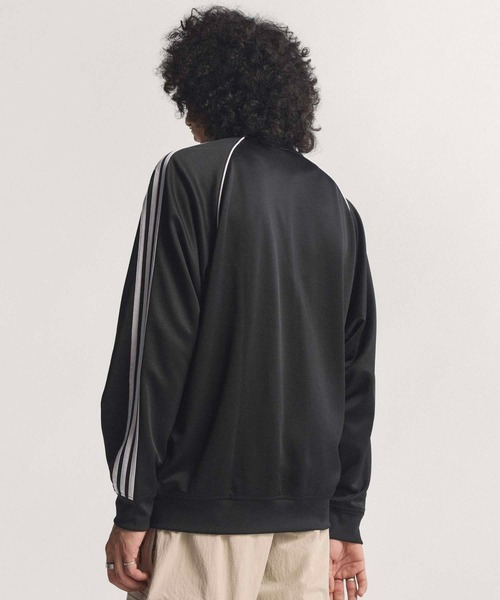 adidas（アディダス）の「SST アディカラー クラシック ルーズ トラックトップ / ジャージ / トラックジャケット / アディダスオリジナルス adidas Originals（ジャージ・メンズ・ブラック・SMALL/X-LARGE/X-SMALL/MEDIUM/XX-LARGE/LARGE/3XL）」の2枚目の写真