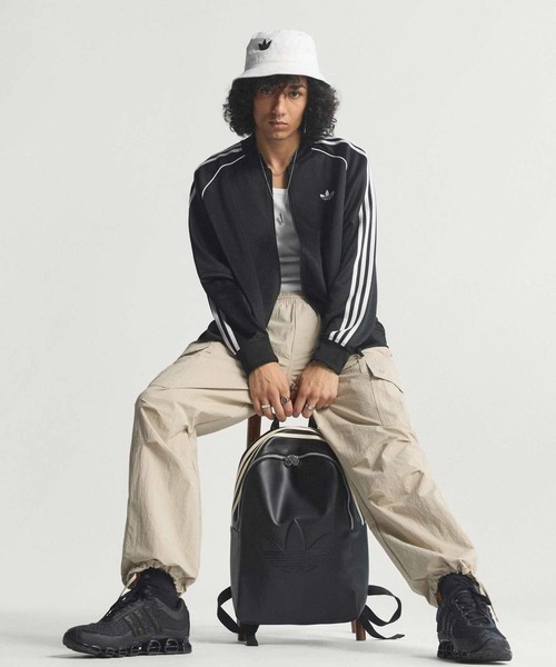 adidas（アディダス）の「SST アディカラー クラシック ルーズ トラックトップ / ジャージ / トラックジャケット / アディダスオリジナルス adidas Originals（ジャージ・メンズ・ブラック・SMALL/X-LARGE/X-SMALL/MEDIUM/XX-LARGE/LARGE/3XL）」の3枚目の写真
