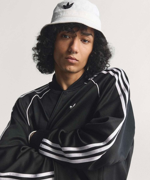adidas（アディダス）の「SST アディカラー クラシック ルーズ トラックトップ / ジャージ / トラックジャケット / アディダスオリジナルス adidas Originals（ジャージ・メンズ・ブラック・SMALL/X-LARGE/X-SMALL/MEDIUM/XX-LARGE/LARGE/3XL）」の6枚目の写真