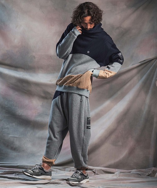 ANGENEHM（アンゲネーム）の「mpa4194-Cardboard Knit Jacquard-Blocked Hoodie プルオーバーパーカー(AG07-019acg)（パーカー・メンズ・ブラック/ミックスグレー・S/M/L）」の13枚目の写真
