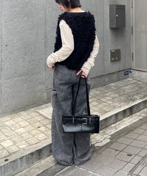 goocy(グーシー)の「デニムカーゴパンツ(デニムパンツ・レディース・ブルー/ブラック/ネイビー・MEDIUM/SMALL)」の5枚目の写真