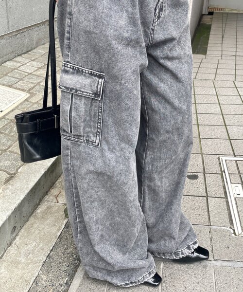 goocy(グーシー)の「デニムカーゴパンツ(デニムパンツ・レディース・ブルー/ブラック/ネイビー・MEDIUM/SMALL)」の10枚目の写真