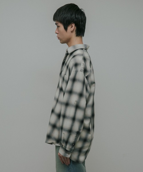 URBAN RESEARCH DOORS（アーバンリサーチドアーズ）の「T/R Hombre Plaid Shirts（シャツ/ブラウス・メンズ・グレー/ブラウン・LARGE/MEDIUM）」の17枚目の写真