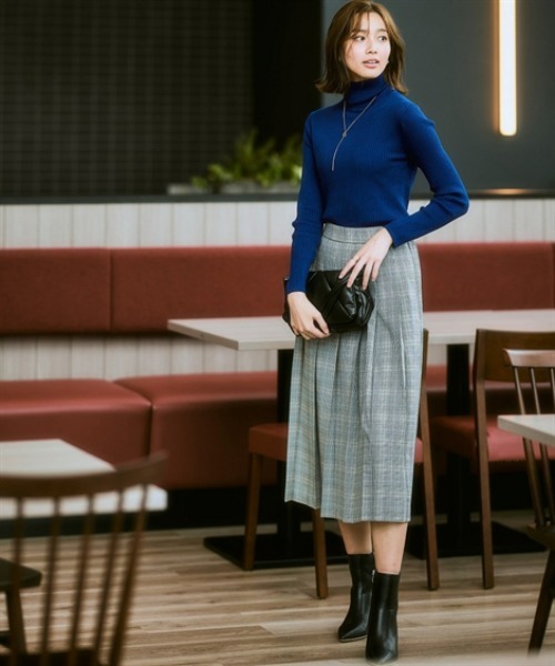 7days Life Styling（セブンデイズライフスタイリング）の「【静電気防止/UVカット】毛玉になりにくい　リブタートルネックニット（ニット/セーター・レディース・レッド系/杢グレー/ベージュ/ブラック/ロイヤルブルー・M/L/LL/S）」の16枚目の写真
