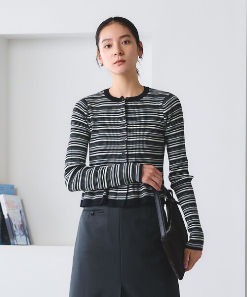 BEAUTY&YOUTH UNITED ARROWS(ビューティーアンドユースユナイテッドアローズ)の「【WEB限定 Wardrobe DAILY MINIMAL】ボーダー ペプラムニットカーディガン(カーディガン/ボレロ・レディース・ナチュラル/ブラック/ダークブラウン・FREE)」の2枚目の写真