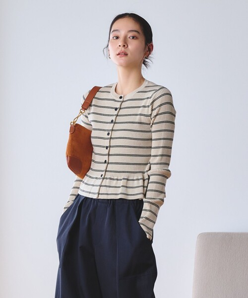 BEAUTY&YOUTH UNITED ARROWS(ビューティーアンドユースユナイテッドアローズ)の「【WEB限定 Wardrobe DAILY MINIMAL】ボーダー ペプラムニットカーディガン(カーディガン/ボレロ・レディース・ナチュラル/ブラック/ダークブラウン・FREE)」の10枚目の写真