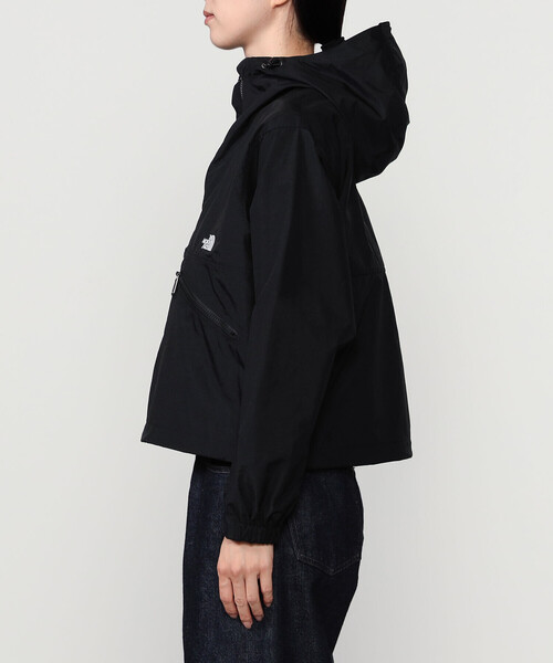 THE NORTH FACE(ザノースフェイス)の「THE NORTH FACE | SHORT COMPACT JACKET WOMEN(ナイロンジャケット・レディース・ベージュ系その他/ブラック・M/L)」の14枚目の写真