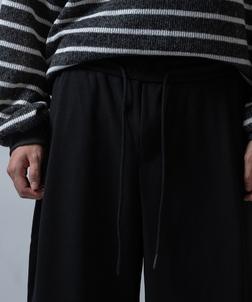 Crownor(クラウノアー)の「イージーワイドスラックスパンツ(スラックス・メンズ・アイボリー/ブラック/ブラウン・MEDIUM)」の16枚目の写真