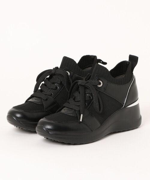 Bridget Birkin(ブリジットバーキン)の「【Bridget Birkin】ヒールアップニットコンビスニーカー(565102)(スニーカー・レディース・シルバー/ブラック・M/S/L/LL)」の1枚目の写真