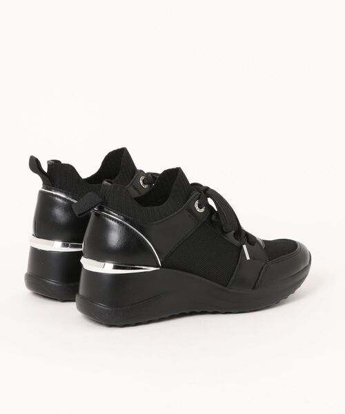 Bridget Birkin(ブリジットバーキン)の「【Bridget Birkin】ヒールアップニットコンビスニーカー(565102)(スニーカー・レディース・シルバー/ブラック・M/S/L/LL)」の3枚目の写真