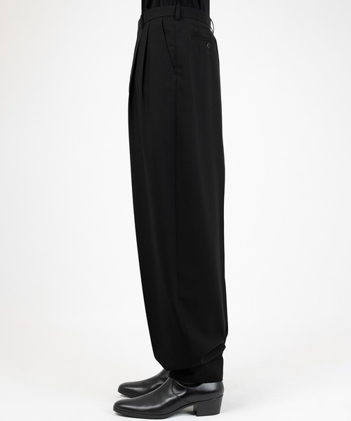 LAD MUSICIAN(ラッドミュージシャン)の「WOOL GABARDINE WIDE DRAPE PANTS(スラックス・メンズ・ブラック・46/44/42)」の3枚目の写真