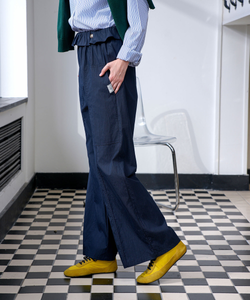 PIGMENT(ピグメント)の「フリルボタンビッグポケットパンツ (KYPT2606040)(その他パンツ・レディース・ネイビー/ブラウン・FREE)」の3枚目の写真