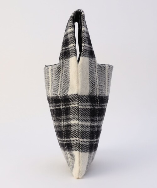 MICO COULIER(ミコクリエ)の「《別注》【TWEEDMILL】チェック柄トートバッグ(トートバッグ・レディース・グレー系その他/レッド系その他・FREE)」の4枚目の写真