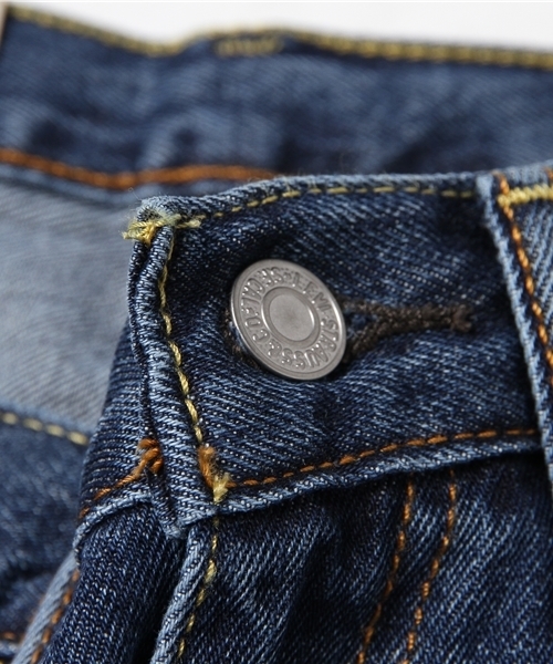 Levi's(リーバイス)の「Levi's/リーバイス 505(TM) レギュラーフィット ジーンズ ダークインディゴ(デニムパンツ・メンズ・ダークインディゴブルー・W30 L32/W29 L32/W28 L32/W34 L32/W31 L32/W32 L32/W33 L32/W36 L32)」の2枚目の写真