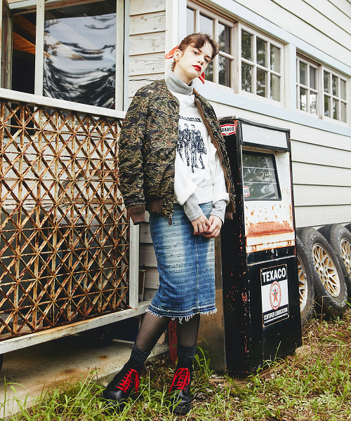 HYSTERIC GLAMOUR(ヒステリックグラマー)の「H WOMAN LOGO刺繍 タートルネックT-SH(Tシャツ/カットソー・レディース・ホワイト/トップグレー/ブラック・FREE)」の10枚目の写真