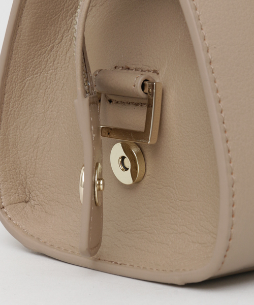 URBAN RESEARCH（アーバンリサーチ）の「UR SMIR NASLI Gem.　VintageLikeShoulder（ショルダーバッグ・レディース・ライトカーキ/ベージュ/ブラック/ライトピンク・ONE SIZE）」の14枚目の写真