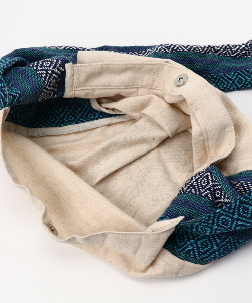 チャイハネ（チャイハネ）の「【チャイハネ】バイクショルダーバッグ（ショルダーバッグ・メンズ・ブルー/グレー/レッド・FREE）」の9枚目の写真