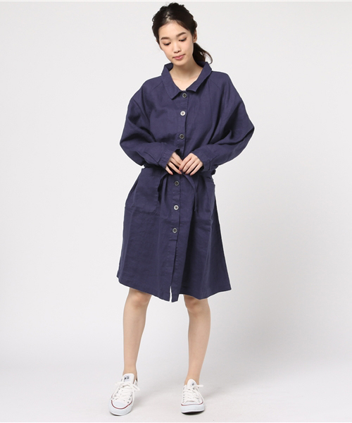 LBC（エルビーシー）の「平織りリネンステンカラーコート               （ステンカラーコート・レディース・オフホワイト/ブルー・MEDIUM）」の6枚目の写真