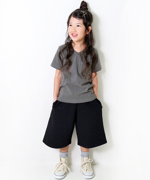 devirock（デビロック）の「パックT★Vネック無地半袖Tシャツ（Tシャツ/カットソー・キッズ・チャコール/ネイビー/テラコッタ/ピンク/ブラック/カーキ/杢グレー/ホワイト/グリーン系その他・100cm/130cm/120cm/150cm/140cm/160cm/110cm）」の12枚目の写真