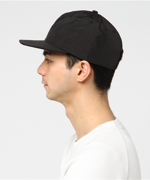 POLeR（ポーラー）の「【POLER】TAPED SEAMS NYLON FLOPPY（キャップ・メンズ・ブラック・FREE）」の2枚目の写真