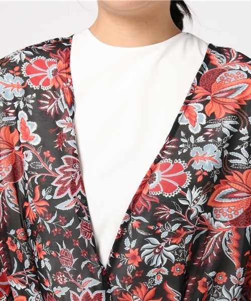 VENCEEXCHANGE（ヴァンスエクスチェンジ）の「フリンジエスニック花柄ガウン        （カーディガン/ボレロ・レディース・レッド/オフホワイト・MEDIUM）」の7枚目の写真