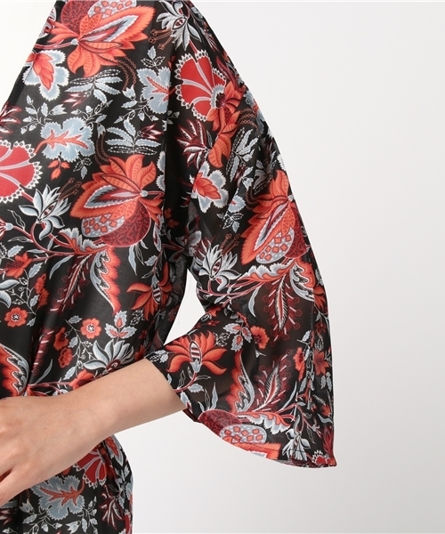 VENCEEXCHANGE（ヴァンスエクスチェンジ）の「フリンジエスニック花柄ガウン        （カーディガン/ボレロ・レディース・レッド/オフホワイト・MEDIUM）」の8枚目の写真