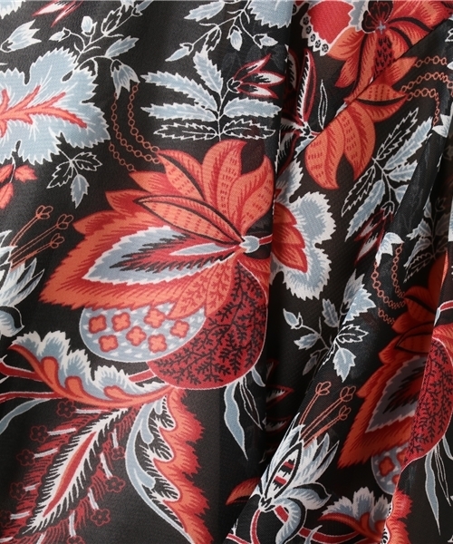 VENCEEXCHANGE（ヴァンスエクスチェンジ）の「フリンジエスニック花柄ガウン        （カーディガン/ボレロ・レディース・レッド/オフホワイト・MEDIUM）」の12枚目の写真