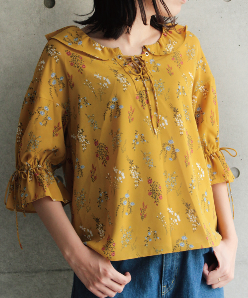 mysty woman（ミスティウーマン）の「デシン花柄編み上げフリル衿ブラウス（シャツ/ブラウス・レディース・ブラック/ライトブルー/イエロー系その他/オフホワイト・FREE）」の13枚目の写真