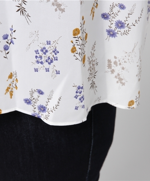 mysty woman（ミスティウーマン）の「デシン花柄編み上げフリル衿ブラウス（シャツ/ブラウス・レディース・ブラック/ライトブルー/イエロー系その他/オフホワイト・FREE）」の11枚目の写真