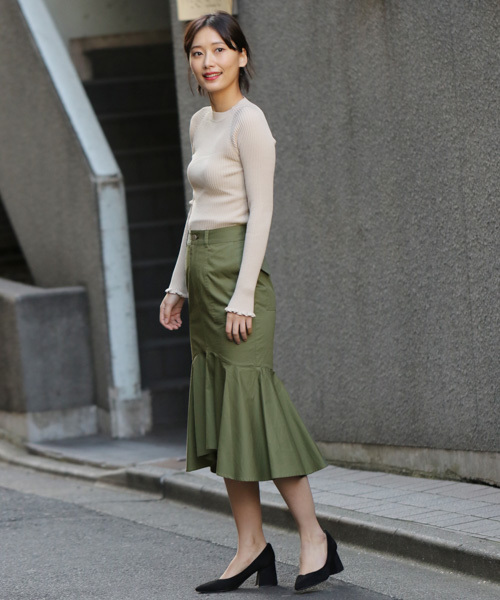 laboratory work（ラボラトリーワーク）の「ラッフル切替タイトスカート（スカート・レディース・ベージュ/カーキ/ブラック・MEDIUM）」の6枚目の写真