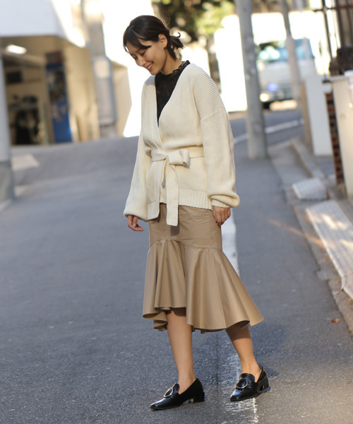 laboratory work（ラボラトリーワーク）の「ラッフル切替タイトスカート（スカート・レディース・ベージュ/カーキ/ブラック・MEDIUM）」の10枚目の写真