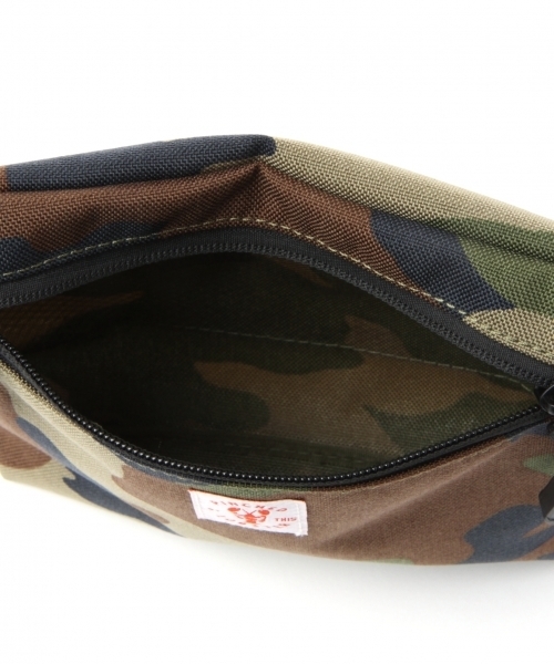 GLOBAL WORK(グローバルワーク)の「【キッズ】サコッシュ/789194(ボディバッグ/ウエストポーチ・キッズ・ブラック/カーキ/レッド・FREE)」の12枚目の写真