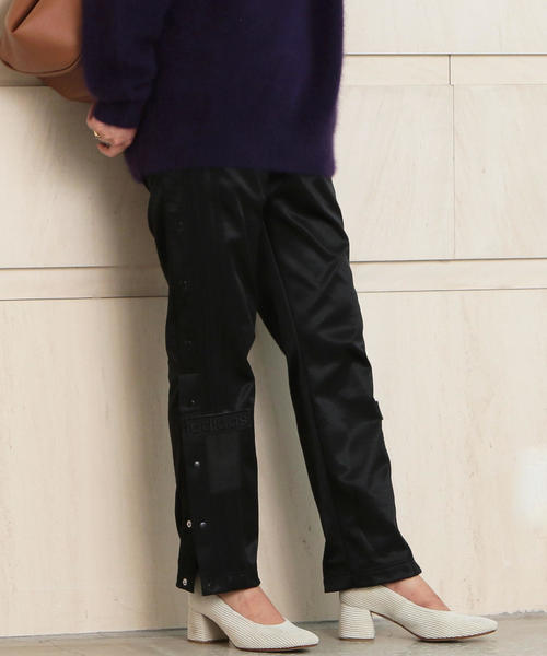 adidas Originals（アディダスオリジナルス）の「【別注】＜adidas Originals（アディダス）＞∴トラックパンツ о（その他パンツ・レディース・ブラック・SMALL/X-SMALL）」の13枚目の写真