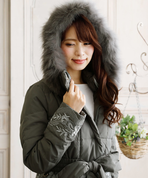 ドレッシーエレガンスキルティングロングダウンコート（ダウン