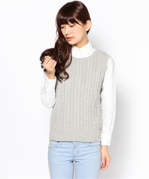 BEAMS BOY（ビームスボーイ）の「○BEAMS BOY / 7ゲージ ケーブル編み クルーベスト（ベスト・レディース・グレー/ベージュ/レッド系その他/ブルー系その他/ネイビー・ONE SIZE）」の2枚目の写真