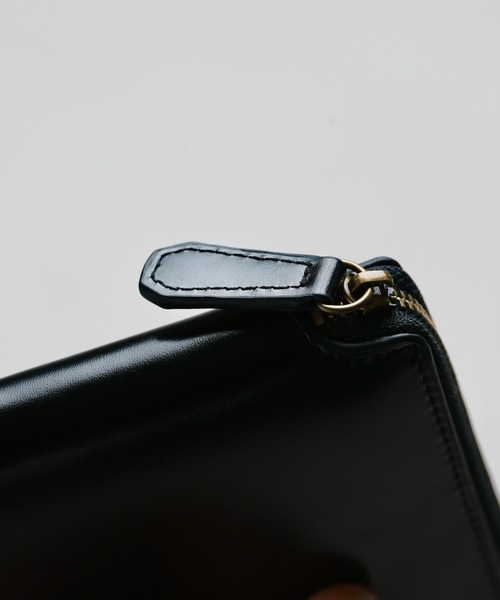 MURA(ムラ)の「ラウンドファスナーコードバン調/カーボン レザー スクエア 二つ折り財布(財布・メンズ・ブラック/ダークブラウン/ネイビー/グリーン/ブラック系その他/ブルー系その他/キャメル/ワイン・FREE)」の15枚目の写真