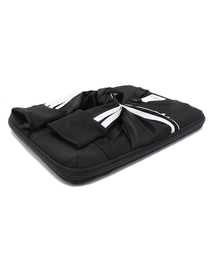 adidas JEREMY SCOTT コラボ　15インチPC ケース 4411380_B_02_215.jpg