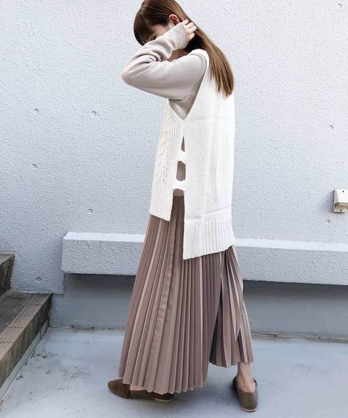 PICCIN（ピッチン）の「【WEB限定】バルキーニットケーブル編みベスト（ベスト・レディース・ブラック/オフホワイト/モカ/ベージュ・MEDIUM）」の9枚目の写真