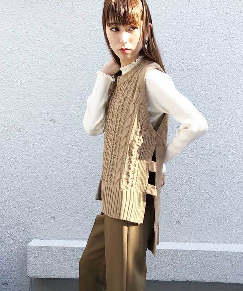 PICCIN（ピッチン）の「【WEB限定】バルキーニットケーブル編みベスト（ベスト・レディース・ブラック/オフホワイト/モカ/ベージュ・MEDIUM）」の18枚目の写真