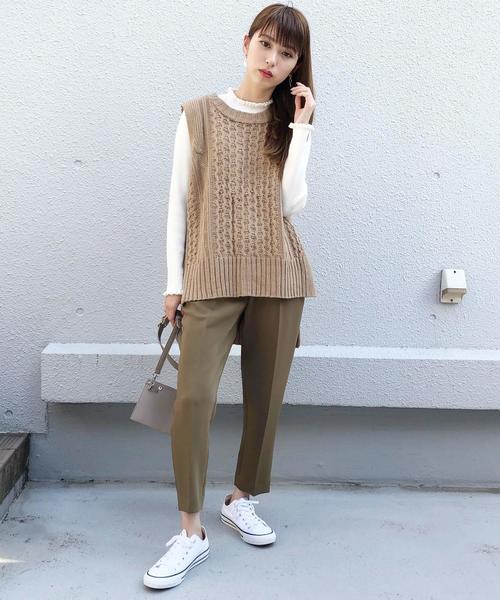 PICCIN（ピッチン）の「【WEB限定】バルキーニットケーブル編みベスト（ベスト・レディース・ブラック/オフホワイト/モカ/ベージュ・MEDIUM）」の19枚目の写真