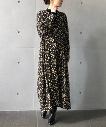 プルミエアロンディスモン　フラワープリント　ワンピース　花柄　ボリューム　フリル 1er Arrondissement（プルミエアロンディスモン）の「フラワープリント