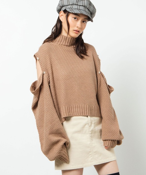 WEGO(ウィゴー)の「WEGO/ボタンオープンショルダーセーター(ニット/セーター)」|ベージュ