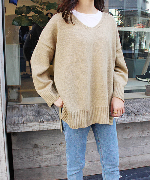 MODE ROBE（モードローブ）の「Vネックルーズニット（ニット/セーター・レディース・ライトグレー/ダークグレー/ブラウン/ベージュ・FREE）」の16枚目の写真