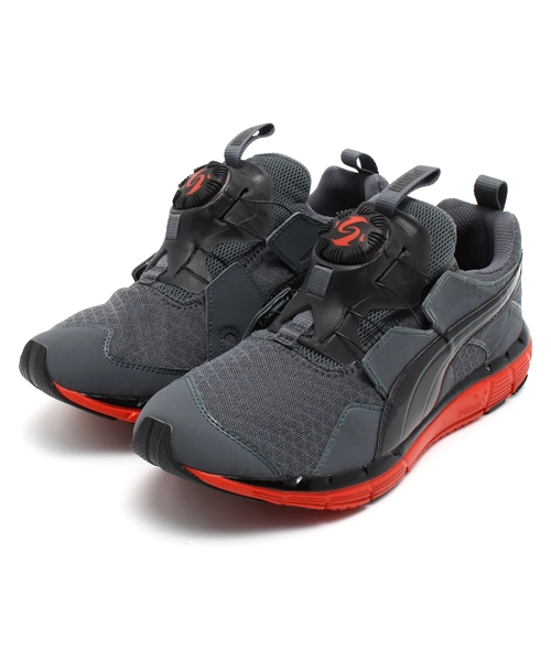 PUMA（プーマ）の「フューチャーディスク LTWT 2.0 (UNISEX) - progressive youth - DISC（スニーカー・メンズ・ブルー/ホワイト×ピンク/レッド/グレー/ブラック・27cm/29cm/24.5cm/23cm/26cm/28.5cm/25cm/23.5cm/25.5cm/27.5cm/30cm/26.5cm/24cm/28cm/31cm/22.5cm）」の3枚目の写真