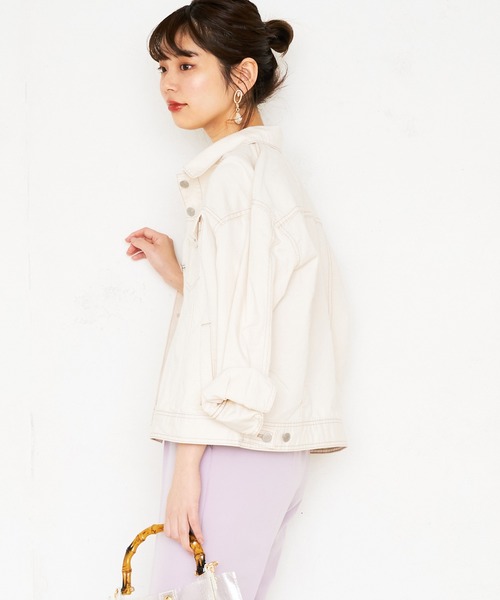 natural couture(ナチュラルクチュール)の「ビッグGジャン(デニムジャケット・レディース・アイボリー/ブルー/サックスブルー・FREE)」の6枚目の写真