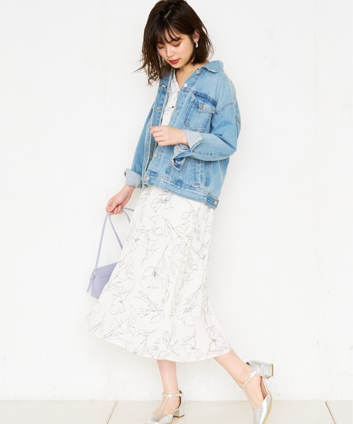 natural couture(ナチュラルクチュール)の「ビッグGジャン(デニムジャケット・レディース・アイボリー/ブルー/サックスブルー・FREE)」の11枚目の写真