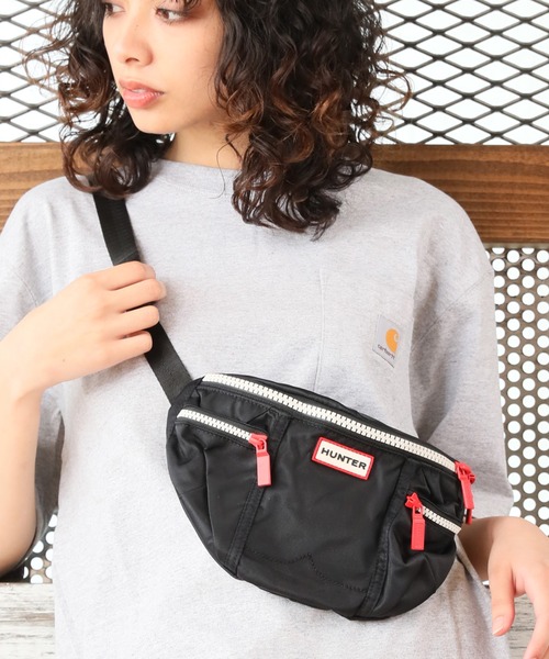 HUNTER（ハンター）の「【HUNTER/ハンター】ORIGINAL NYLON BUMBAG(オリジナルナイロンバムバッグ)（ボディバッグ/ウエストポーチ・レディース・ブラック/ダークオリーブ/レッド/ネイビー・FREE）」の13枚目の写真