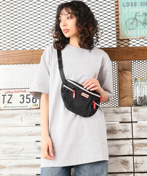 HUNTER（ハンター）の「【HUNTER/ハンター】ORIGINAL NYLON BUMBAG(オリジナルナイロンバムバッグ)（ボディバッグ/ウエストポーチ・レディース・ブラック/ダークオリーブ/レッド/ネイビー・FREE）」の14枚目の写真